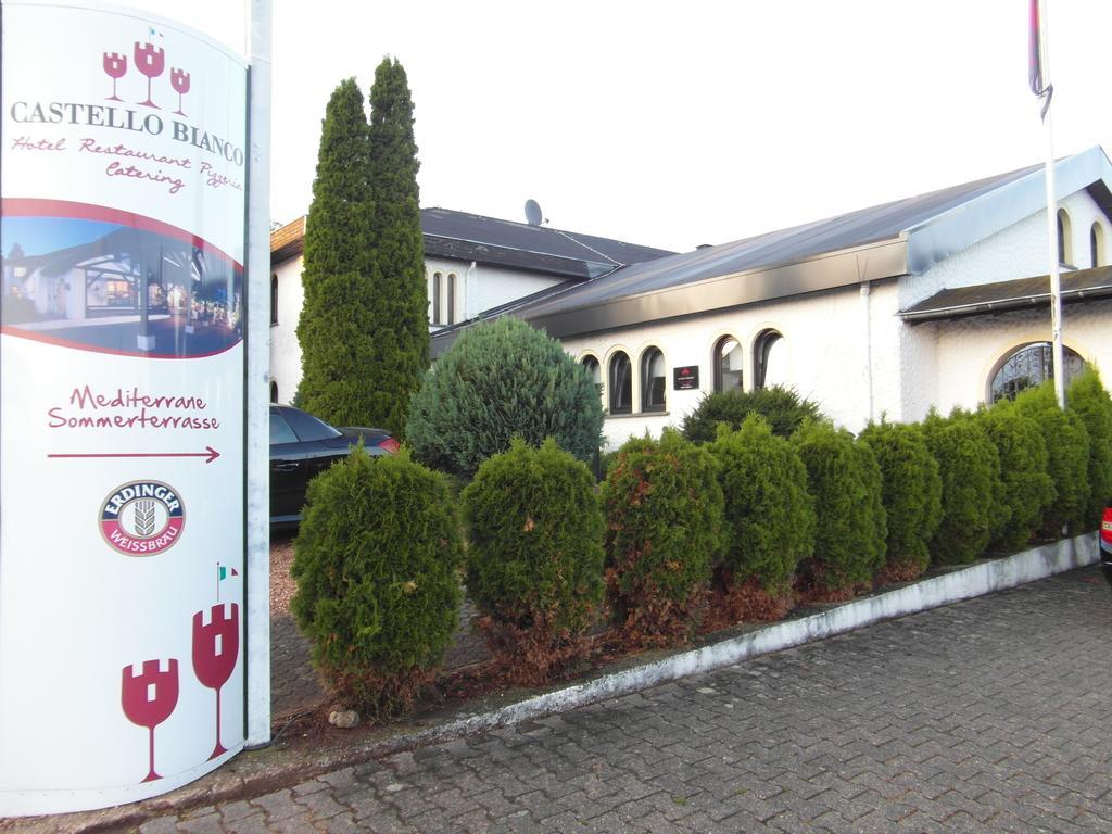 Castello Bianco Hotel Wadern Exterior photo