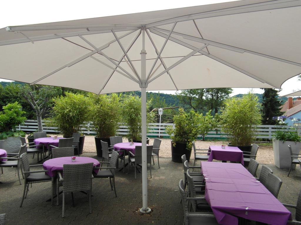 Castello Bianco Hotel Wadern Exterior photo
